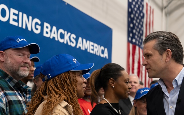 SW Visits Huntsville Defense Facilities, Unveils USSPACECOM Sign