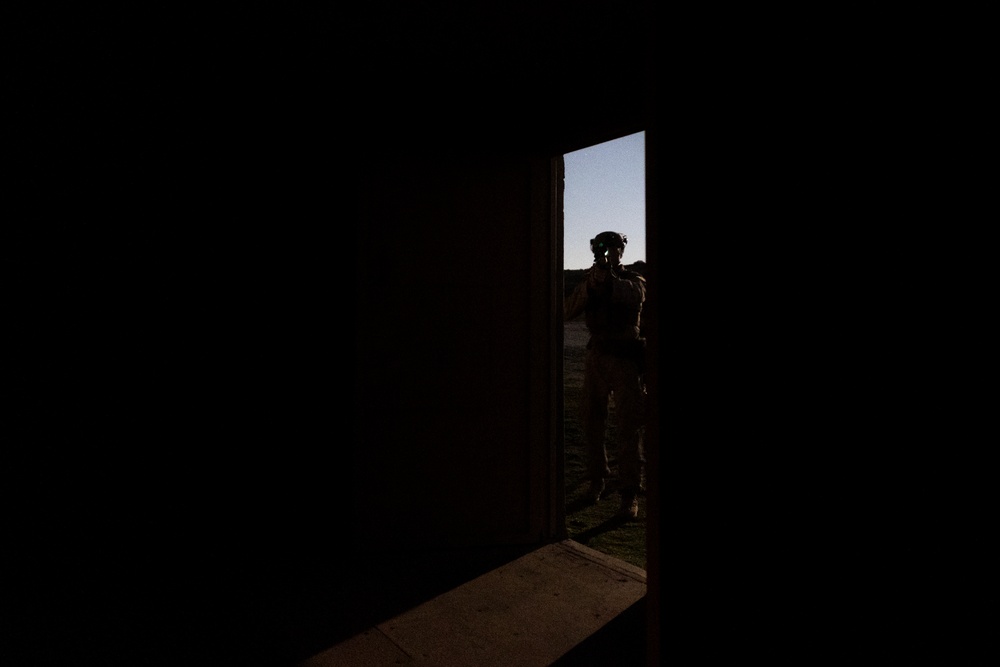 11th MEU Marines, Sailors Conduct Training During Patrol Base Operations