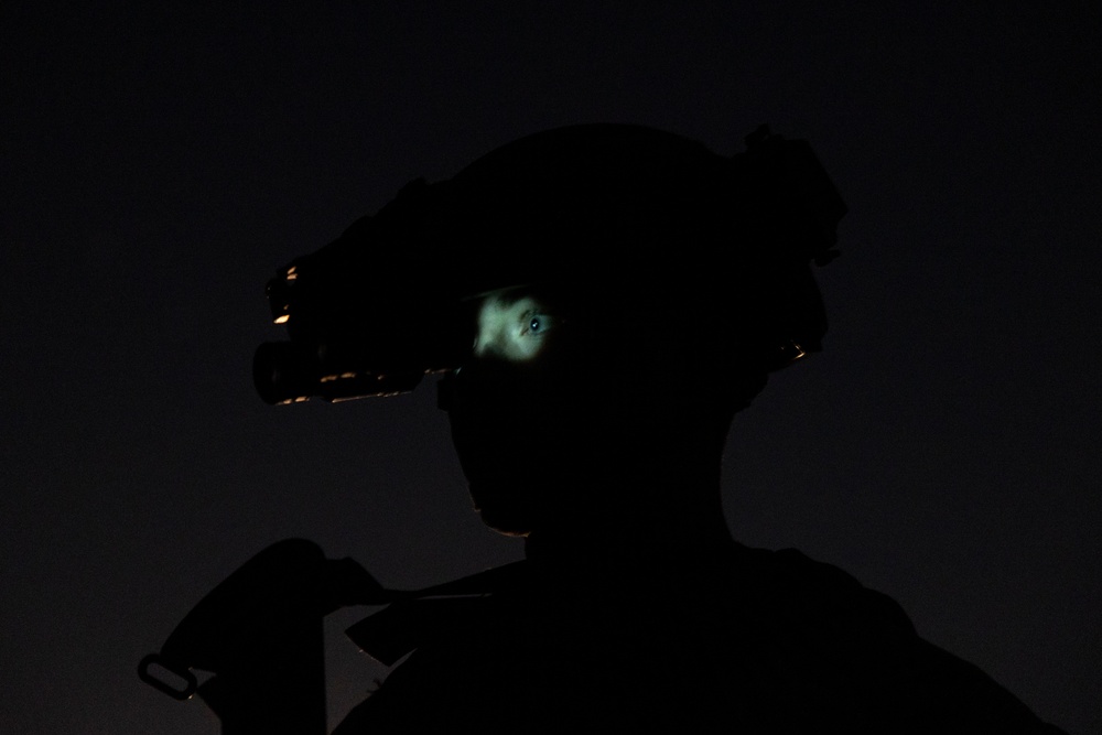 11th MEU Marines, Sailors Conduct Training During Patrol Base Operations