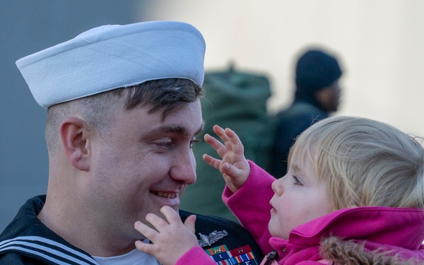 USS Gravely Returns to Naval Station Norfolk from Deployment