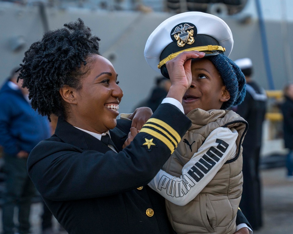 USS Gravely Returns to Naval Station Norfolk from Deployment