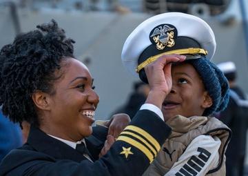 USS Gravely Returns to Naval Station Norfolk from Deployment