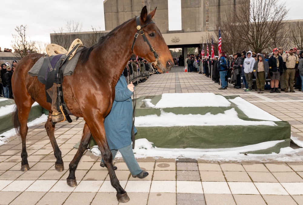 Pa. National Guard participates in Wreaths Across America