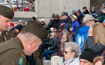 Pa. National Guard participates in Wreaths Across America