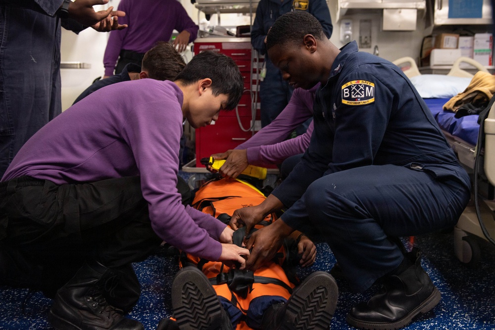 USS Boxer Conducts Medical Drills