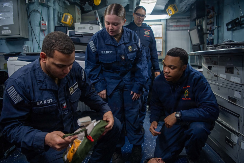 USS Boxer Conducts Medical Drills
