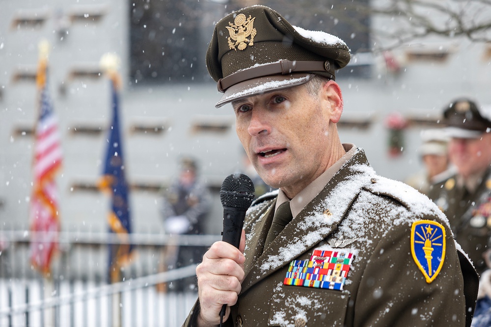 Army, Indy community honor veterans with wreath laying tradition