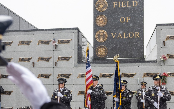 Army, Indy community honor veterans with wreath laying tradition