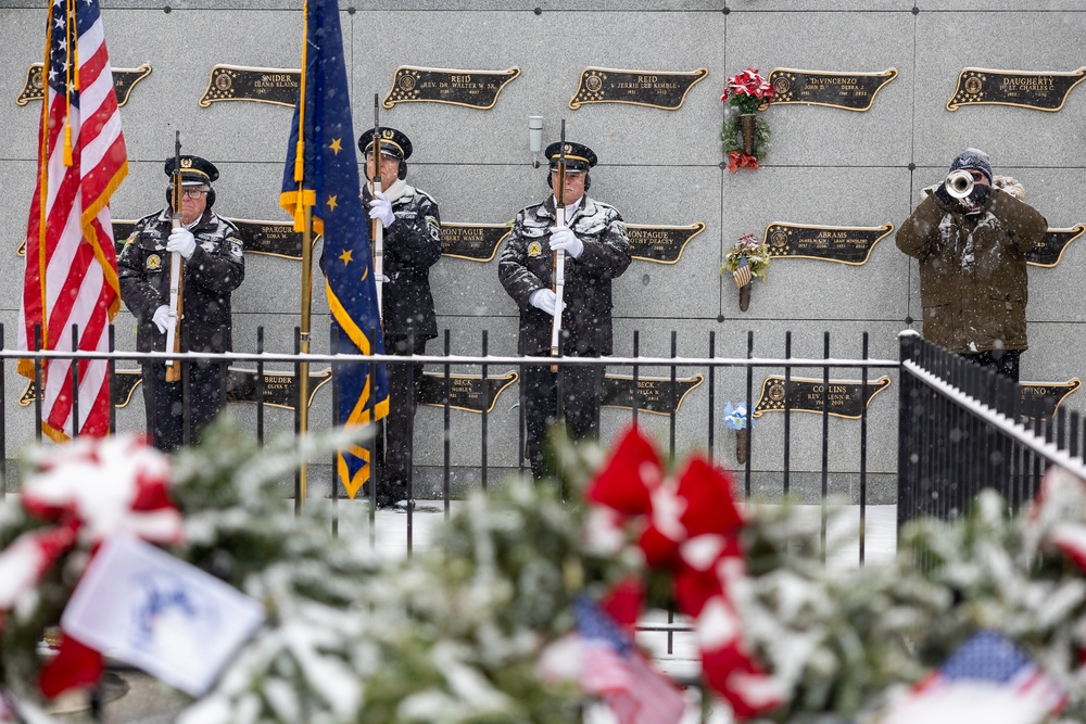 Army, Indy community honor veterans with wreath laying tradition