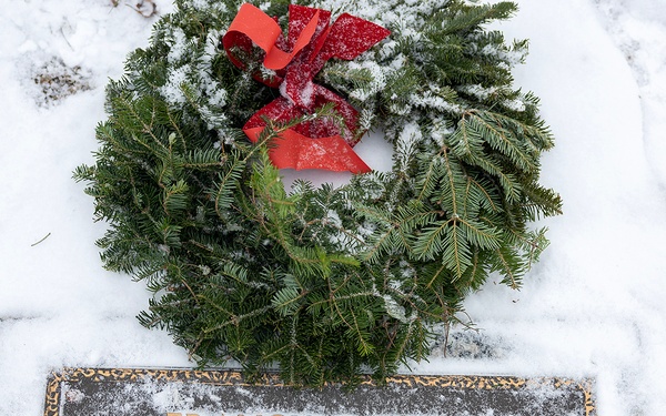 Army, Indy community honor veterans with wreath laying tradition