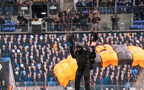 U.S. Army Golden Knights drop in to 2025 Army Navy Game