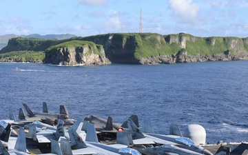 Abraham Lincoln departs Guam