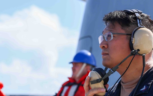 USS Lake Erie (CG 70) Replenishment-At-Sea with USNS Kanawha (T-AO 196)