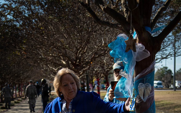3rd Infantry Division hosts Wreaths for Warriors