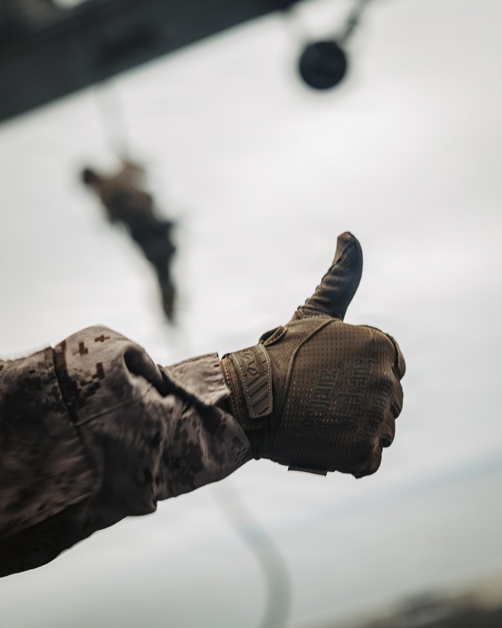 11th MEU Marines, Sailors Conduct Fast-Rope Training Aboard USS Boxer