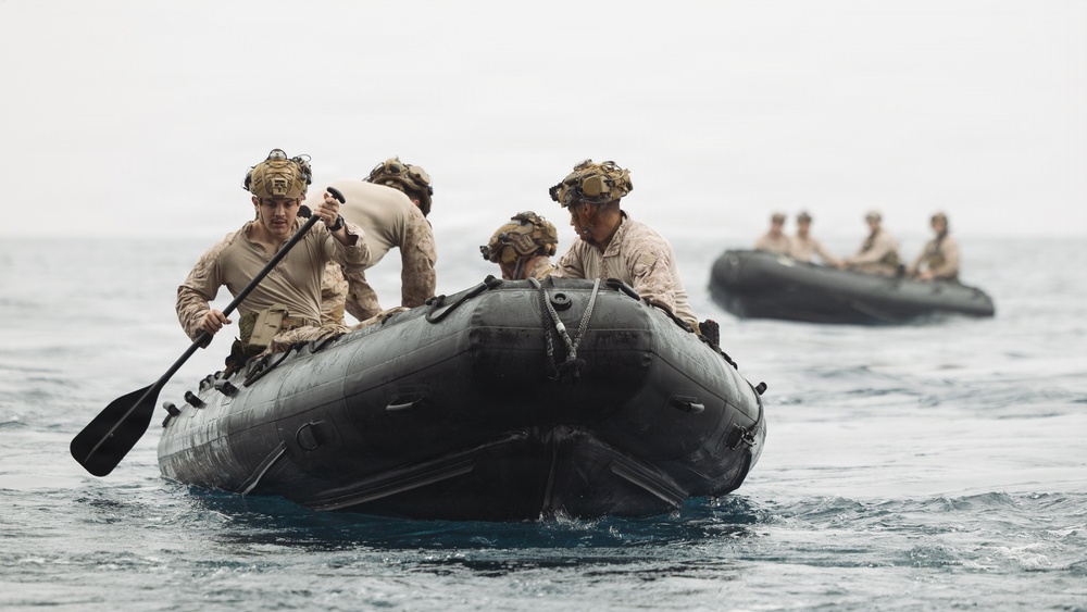 11th MEU Marines, Sailors Conduct CRRC Training Aboard the USS Boxer