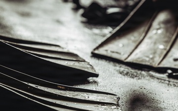 11th MEU Marines, Sailors Conduct CRRC Training Aboard the USS Boxer