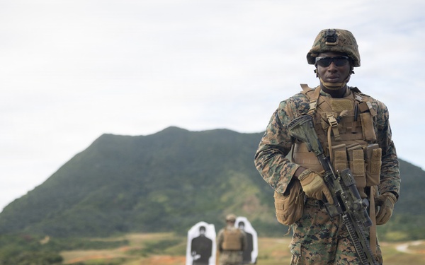 12th LCT Marines Execute a Small Arms Live-Fire Range
