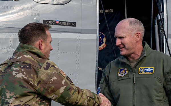 5th AF commander visits 35th FW