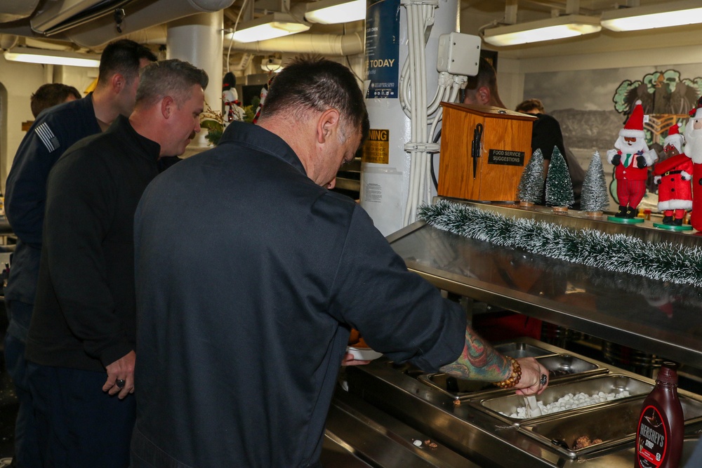 Frank E. Petersen Jr. hosts ice cream social