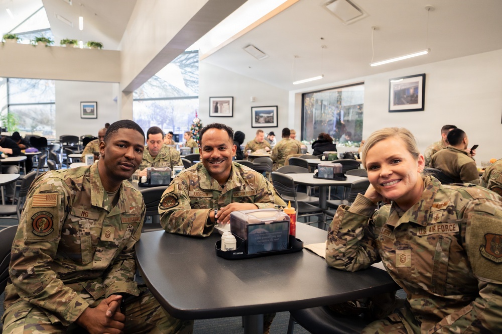 459th ARW Leadership serves Holiday meal during UTA