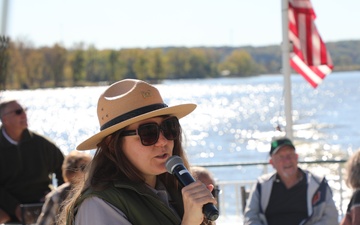 Rangers Share Illinois Waterway History,  Expertise on “Lunch &amp; Lock” Cruises