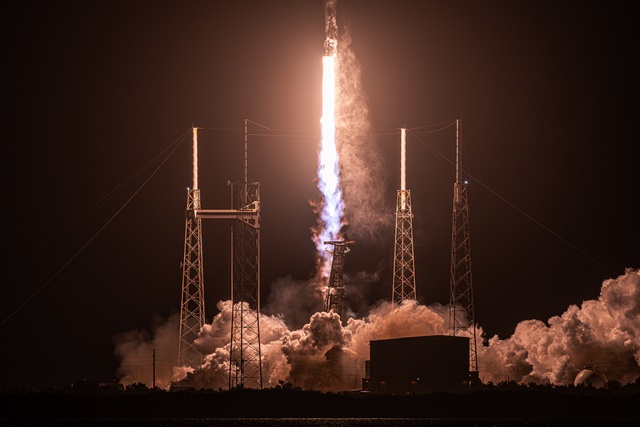 Starlink 6-82 Launches from Cape Canaveral Space Force Station