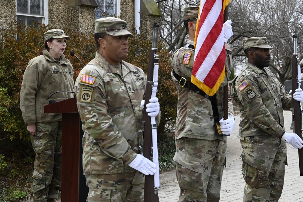 District of Columbia National Guard, District Community Attends Wreaths Across America at Congressional Cemetery