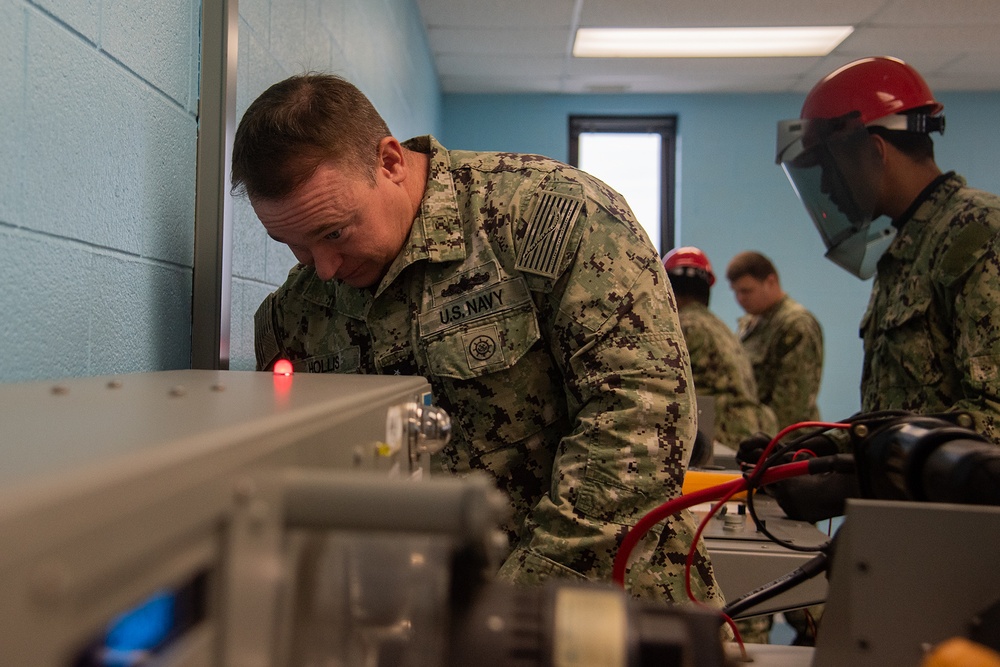 Surface Warfare Engineering Schools Command (SWESC) Great Lakes Instructors Train Next Generation of U.S. Navy Electrician's Mates