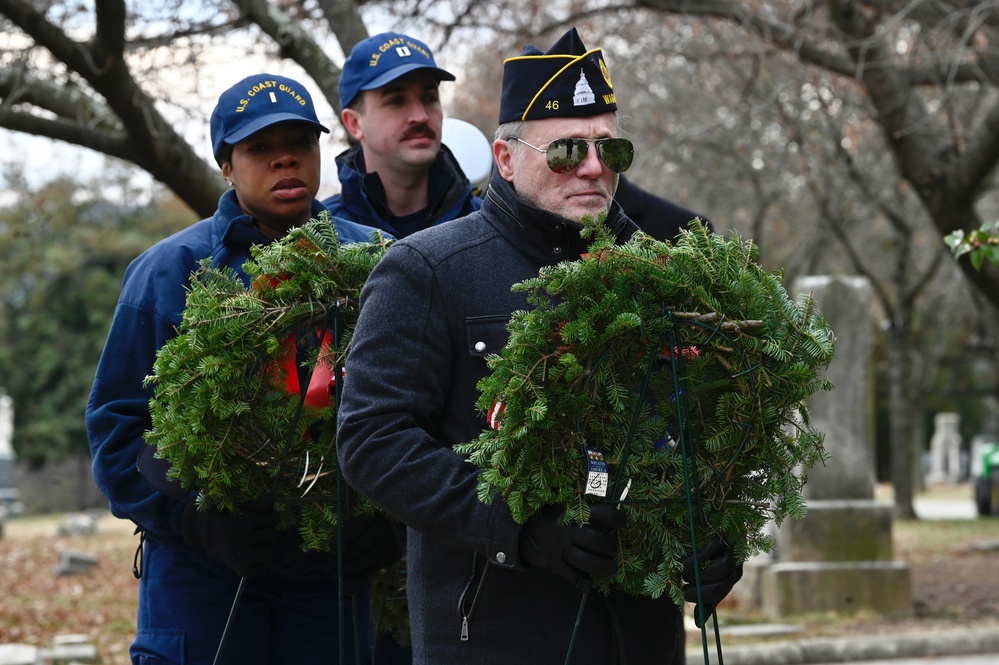 District of Columbia National Guard, District Community Attends Wreaths Across America at Congressional Cemetery