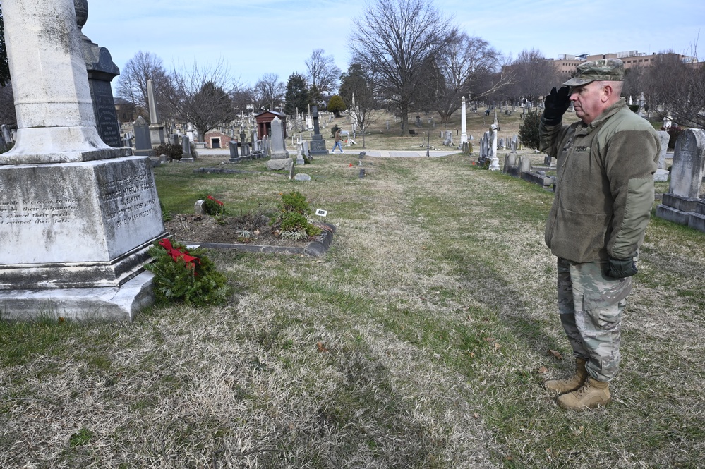 District of Columbia National Guard, District Community Attends Wreaths Across America at Congressional Cemetery