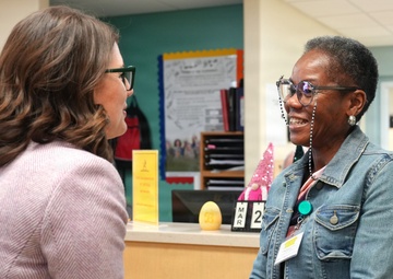 Rep. Sarah Elfreth visits Fort Meade