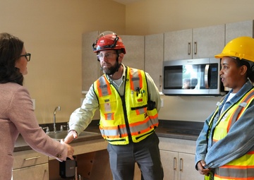 Rep. Sarah Elfreth visits Fort Meade