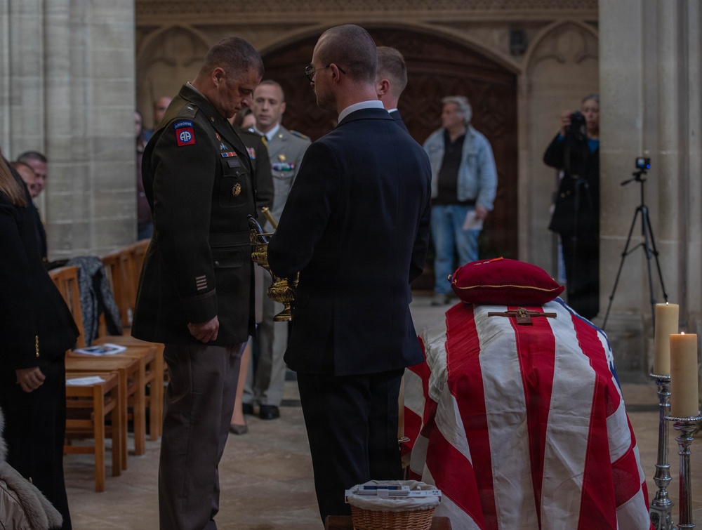 Honoring Master Sgt. Charles Norman Shay at his 2025 funeral ceremony