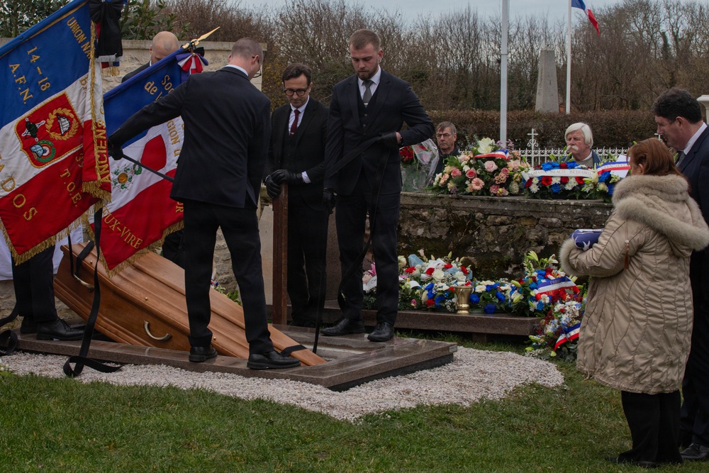 Honoring Master Sgt. Charles Norman Shay at his 2025 funeral ceremony