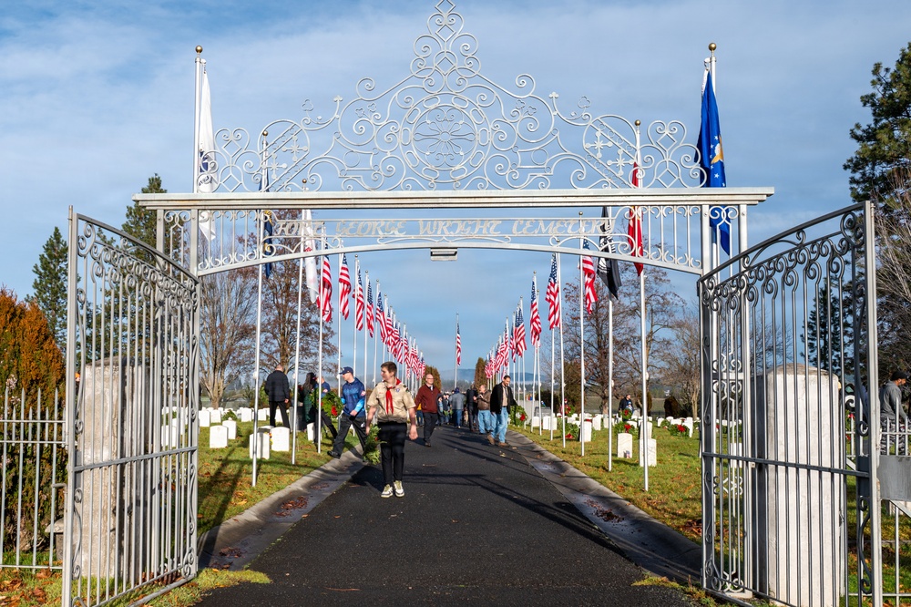 Fairchild AFB participates in Wreaths Across America in Spokane