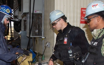 Ronald Reagan Sailors Conduct Daily Operations