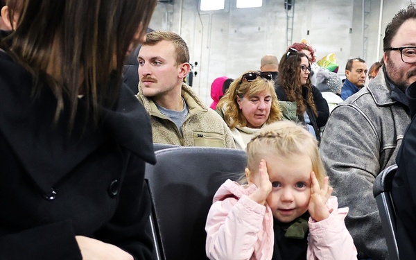 Last of Illinois Army National Guard's 2nd Battalion, 130th Infantry Soldiers Return from Deployment