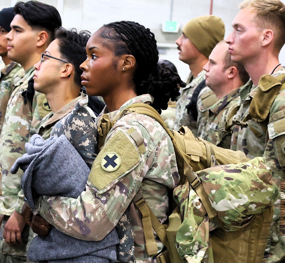 Last of Illinois Army National Guard's 2nd Battalion, 130th Infantry Soldiers Return from Deployment