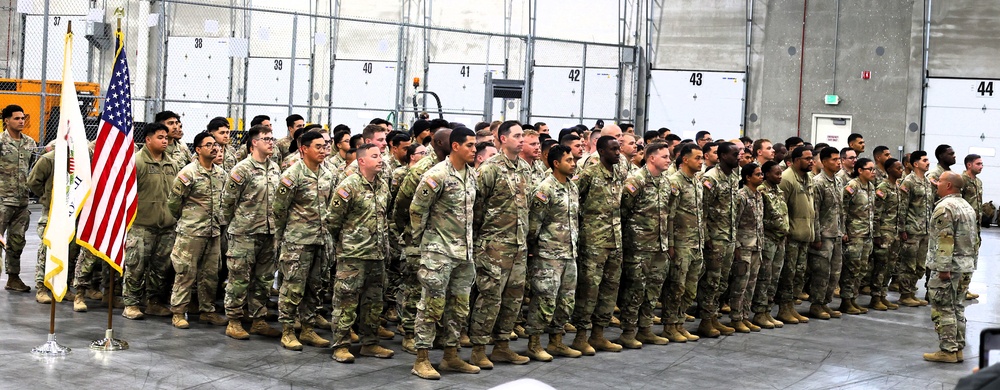 Last of Illinois Army National Guard's 2nd Battalion, 130th Infantry Soldiers Return from Deployment