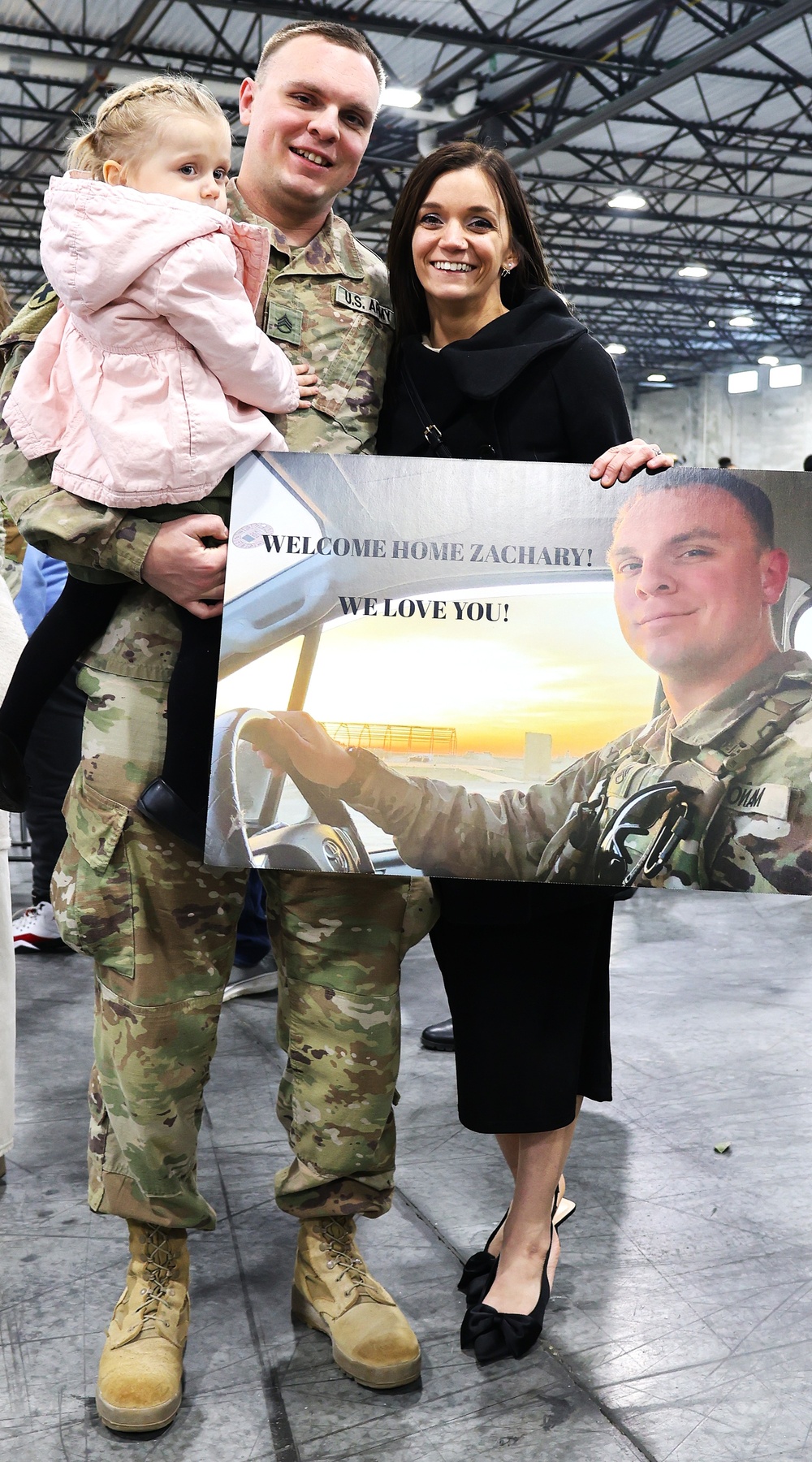 Last of Illinois Army National Guard's 2nd Battalion, 130th Infantry Soldiers Return from Deployment