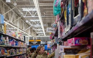 Cops and Kids brings holiday cheer to the Minot community