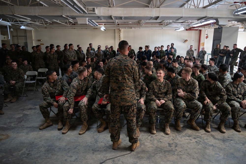 SMMC visits VMFA-225 and 22nd MEU in Puerto Rico