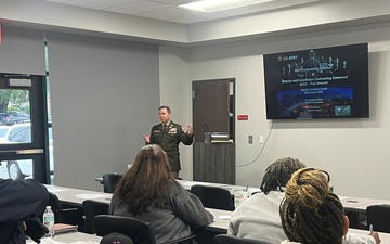 904th Contracting Battalion strengthens local business ties at Fort Stewart