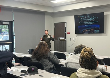 904th Contracting Battalion strengthens local business ties at Fort Stewart