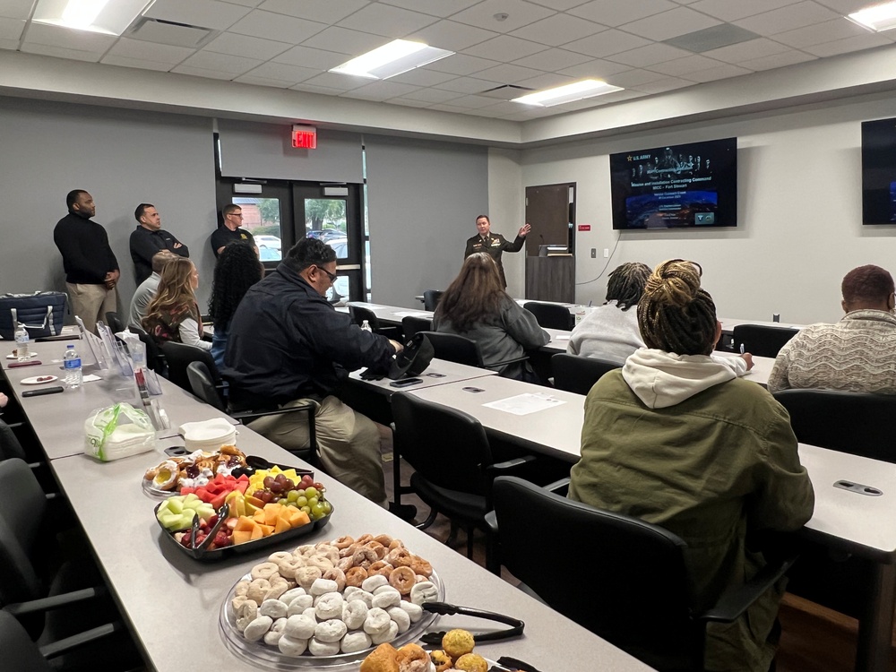 904th Contracting Battalion strengthens local business ties at Fort Stewart