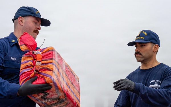 U.S. Coast Guard Cutter Active crew offloads $203 million in cocaine in San Diego