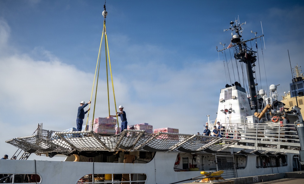U.S. Coast Guard Cutter Active crew offloads $203.9 million in cocaine in San Diego