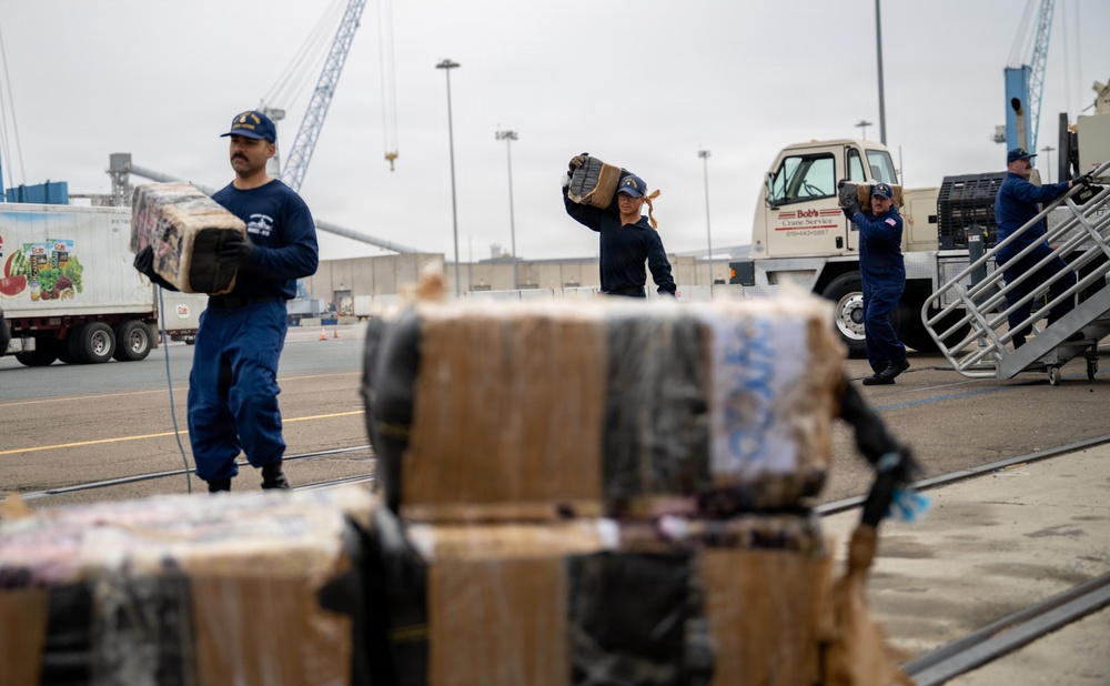 U.S. Coast Guard Cutter Active crew offloads $203.9 million in cocaine in San Diego