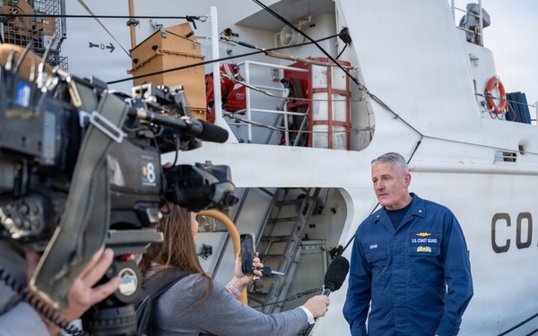 U.S. Coast Guard Cutter Active crew offloads $203.9 million in cocaine in San Diego